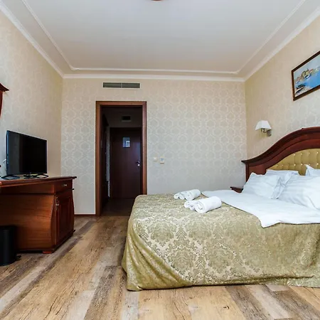 Aqua View Boutique Hotel 4*